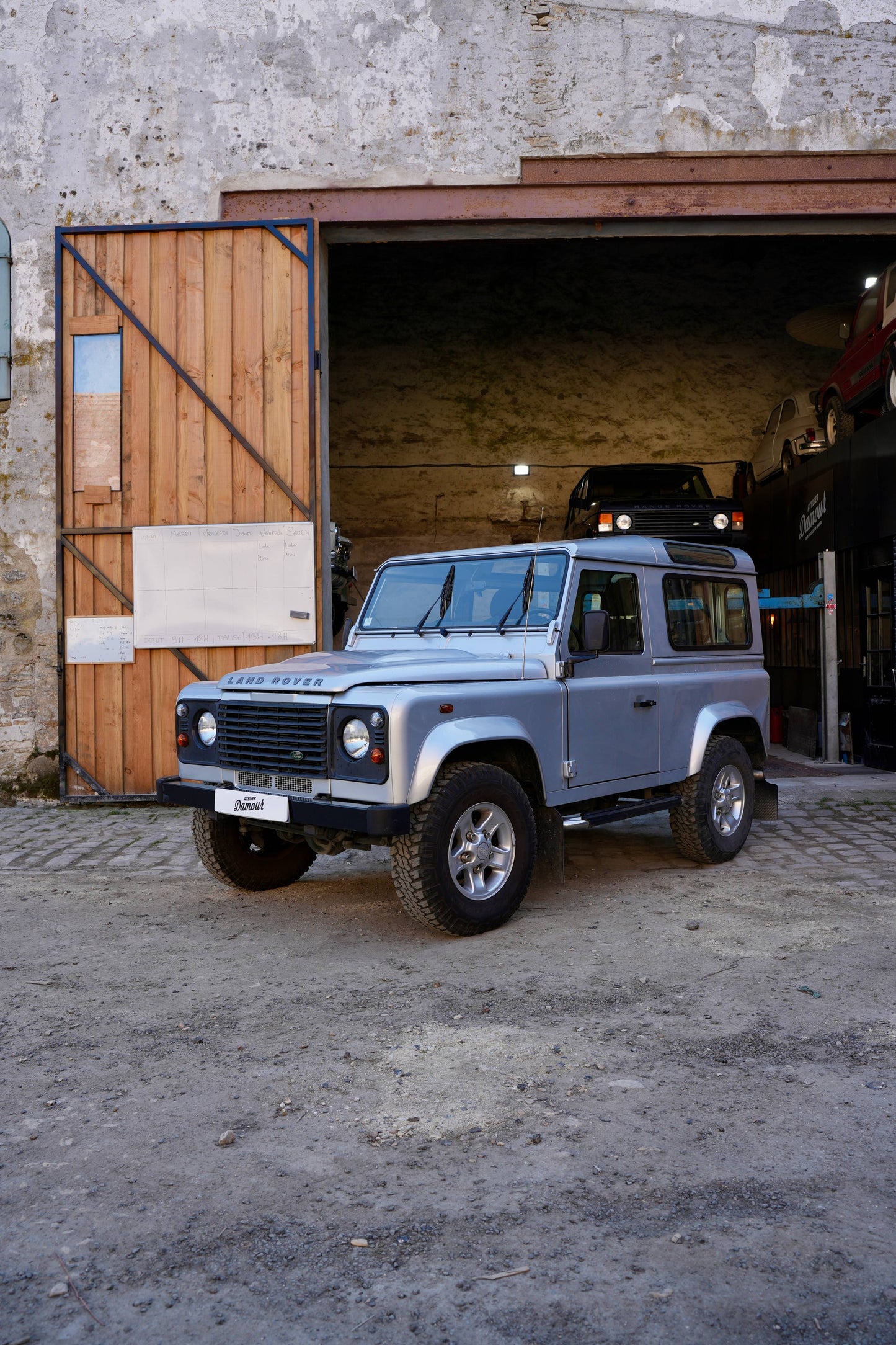 LAND ROVER DEFENDER TD4 90