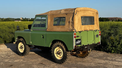 Land Rover Series III Station Wagon 88