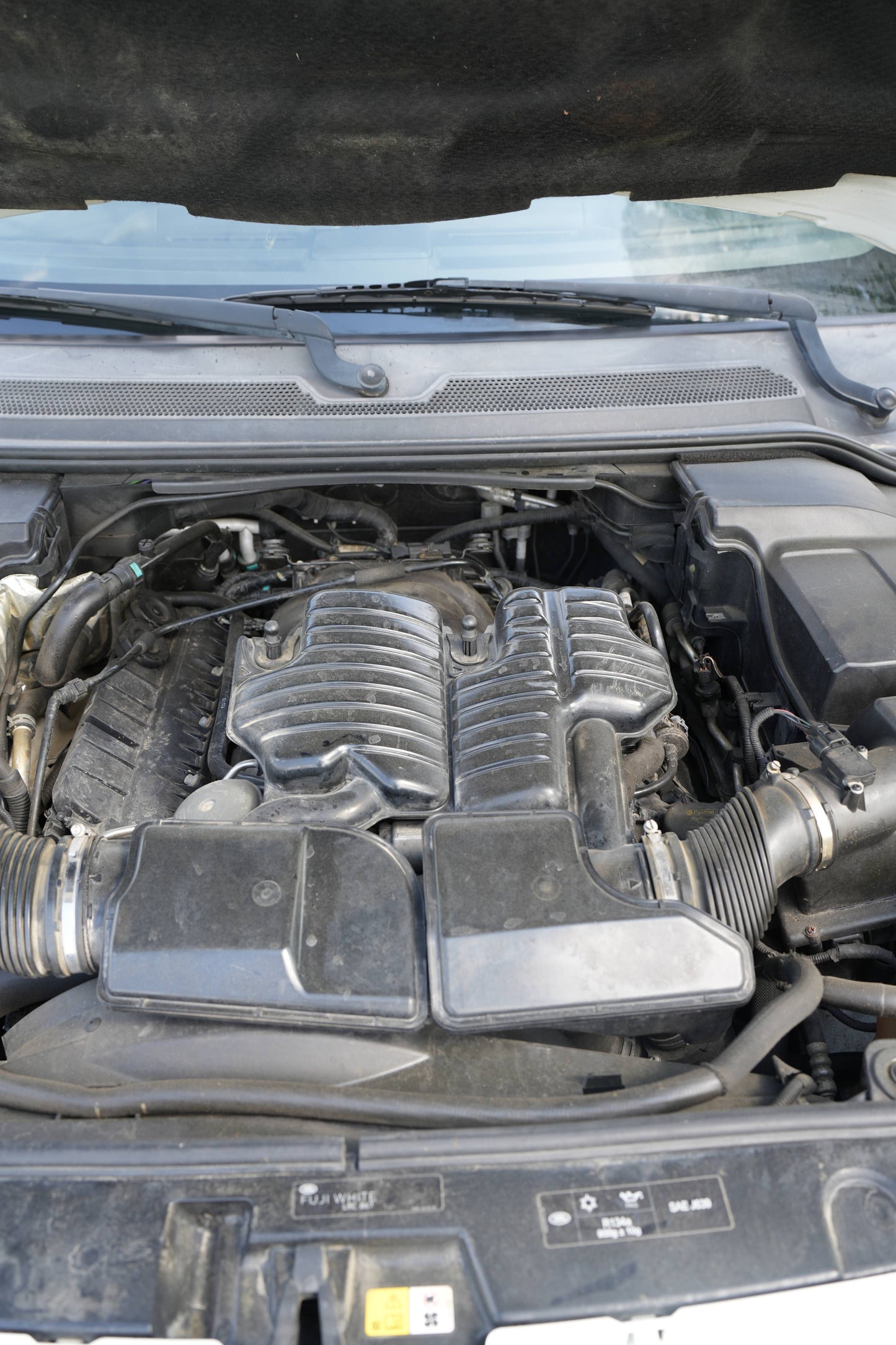 LAND ROVER DISCOVERY IV V8 5.0 HSE