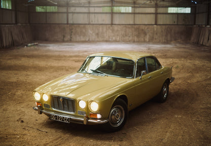 Jaguar XJ6
