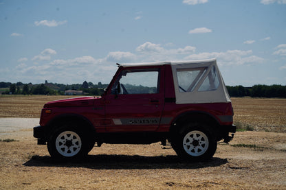 SUZUKI SANTANA