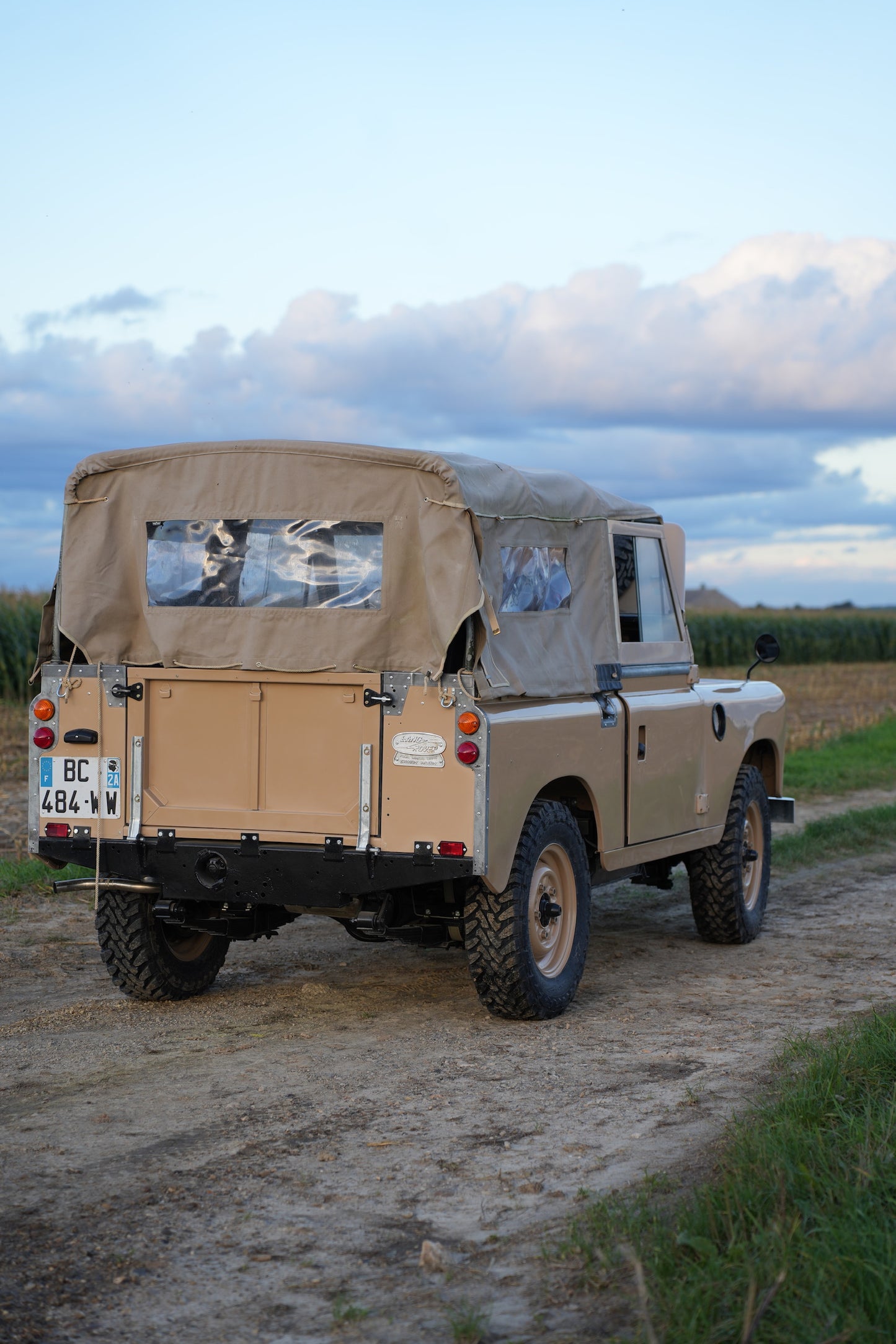 Land Rover Serie 3 88 SW Sand Beige