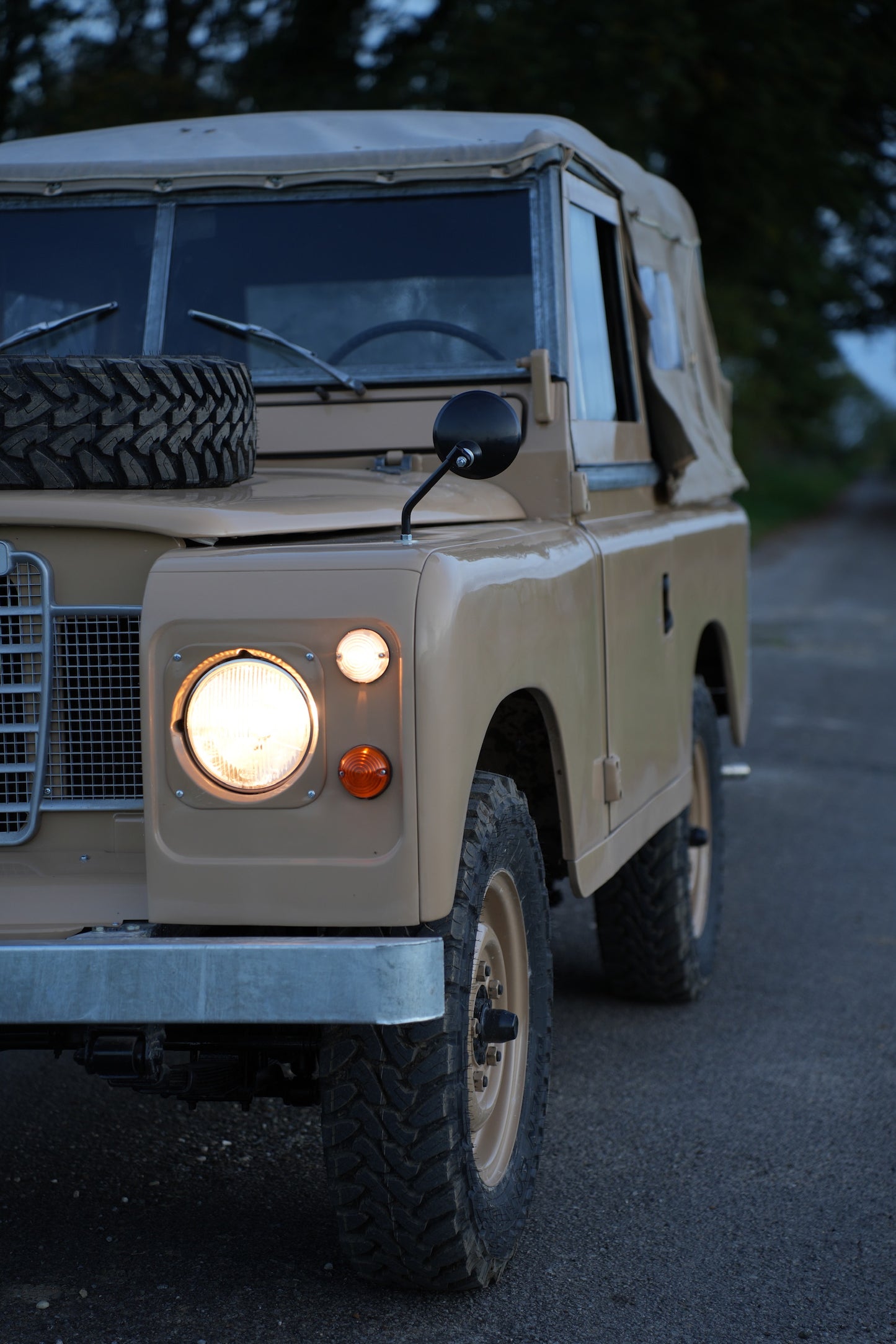 Land Rover Serie 3 88 SW Sand Beige