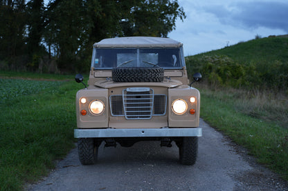 Land Rover Serie 3 88 SW Sand Beige