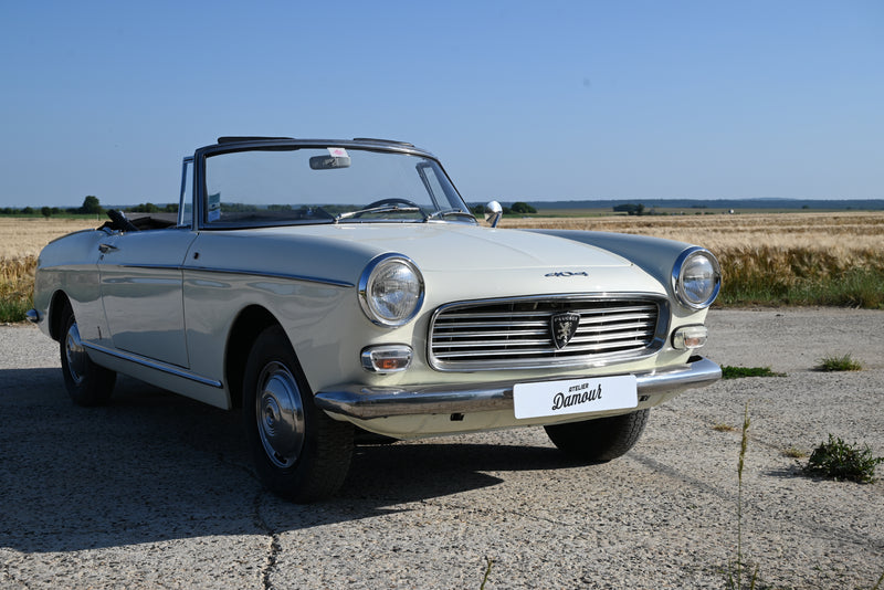 PEUGEOT 404