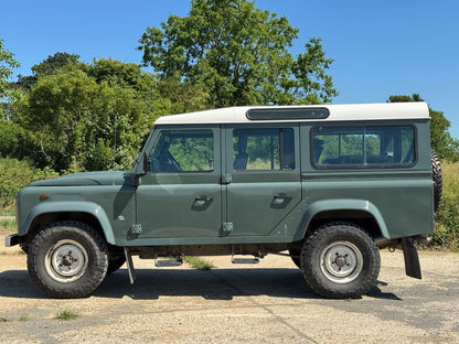 Land Rover Defender 110 SE 2.4 TD4