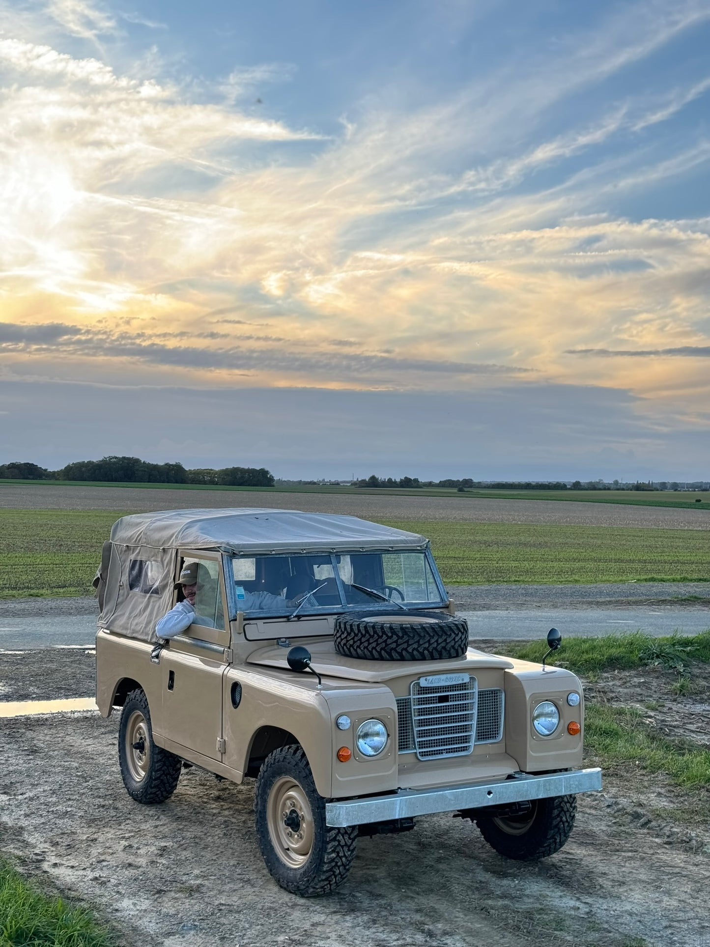 Land Rover Serie 3 88 SW Sand Beige