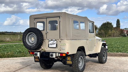 Toyota Land Cruiser FJ43