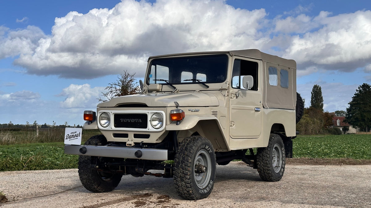 Toyota Land Cruiser FJ-43