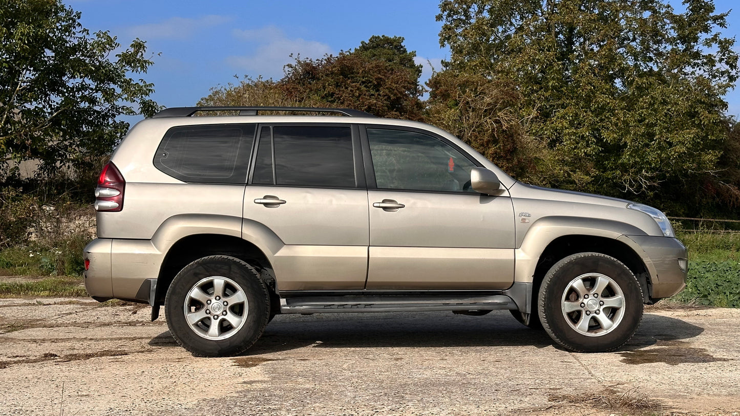 Toyota Land Cruiser VX