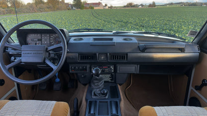Range Rover Classic Sahara Dust