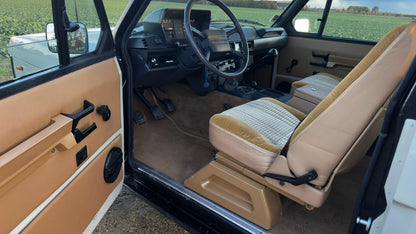 Range Rover Classic Sahara Dust