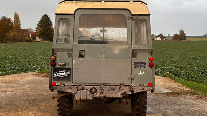 Land Rover Series III Station Wagon 88
