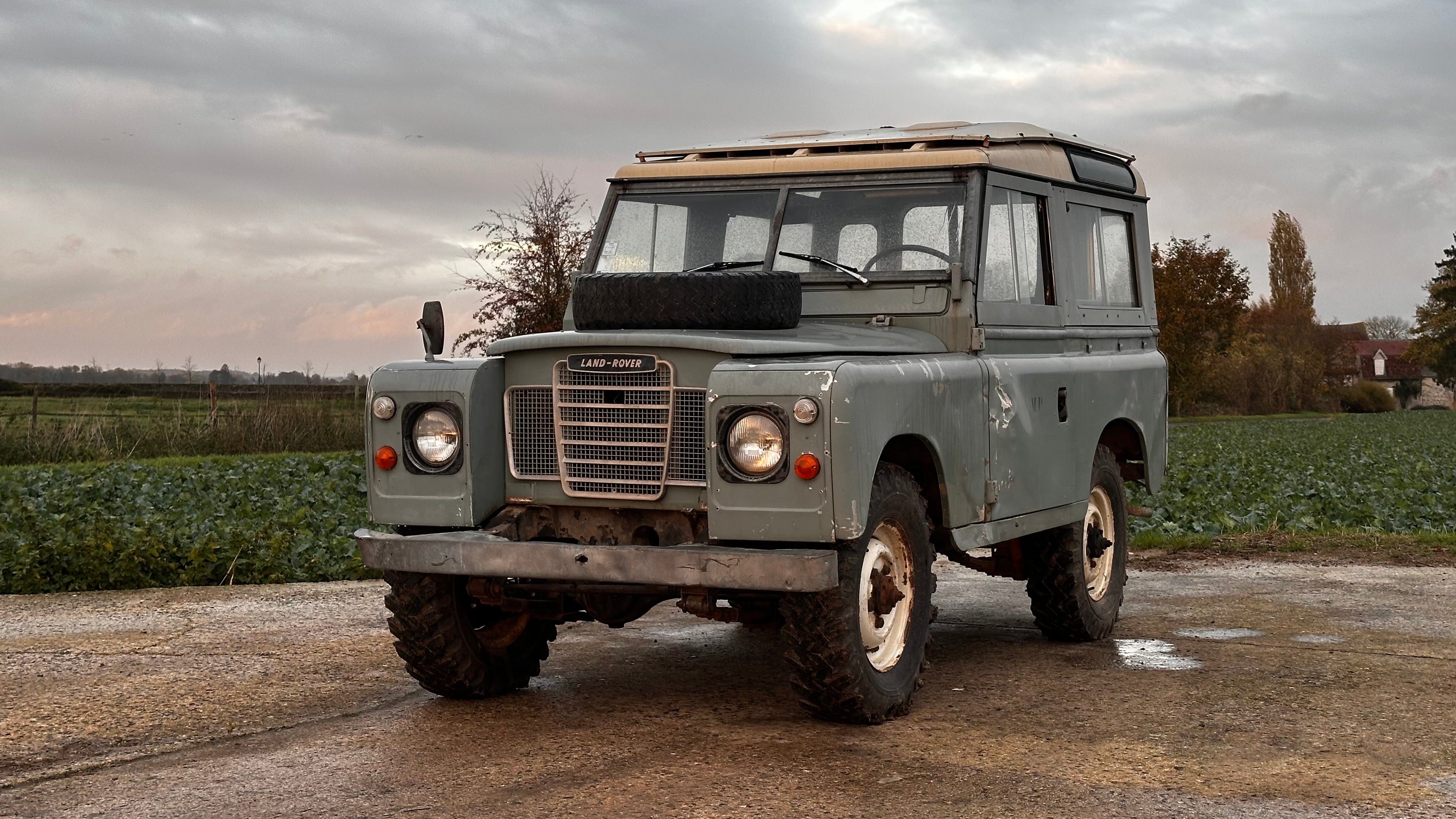 Land Rover Series III Station Wagon 88 – Atelier Damour