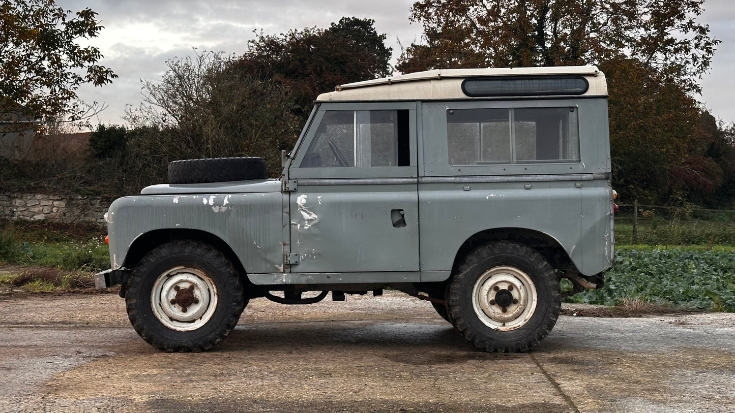 Land Rover Series III Station Wagon 88