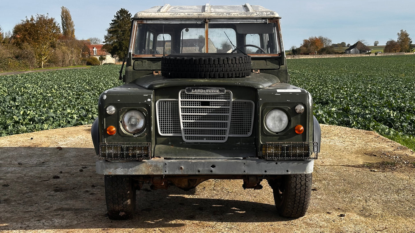 Land Rover Series III Station Wagon 88