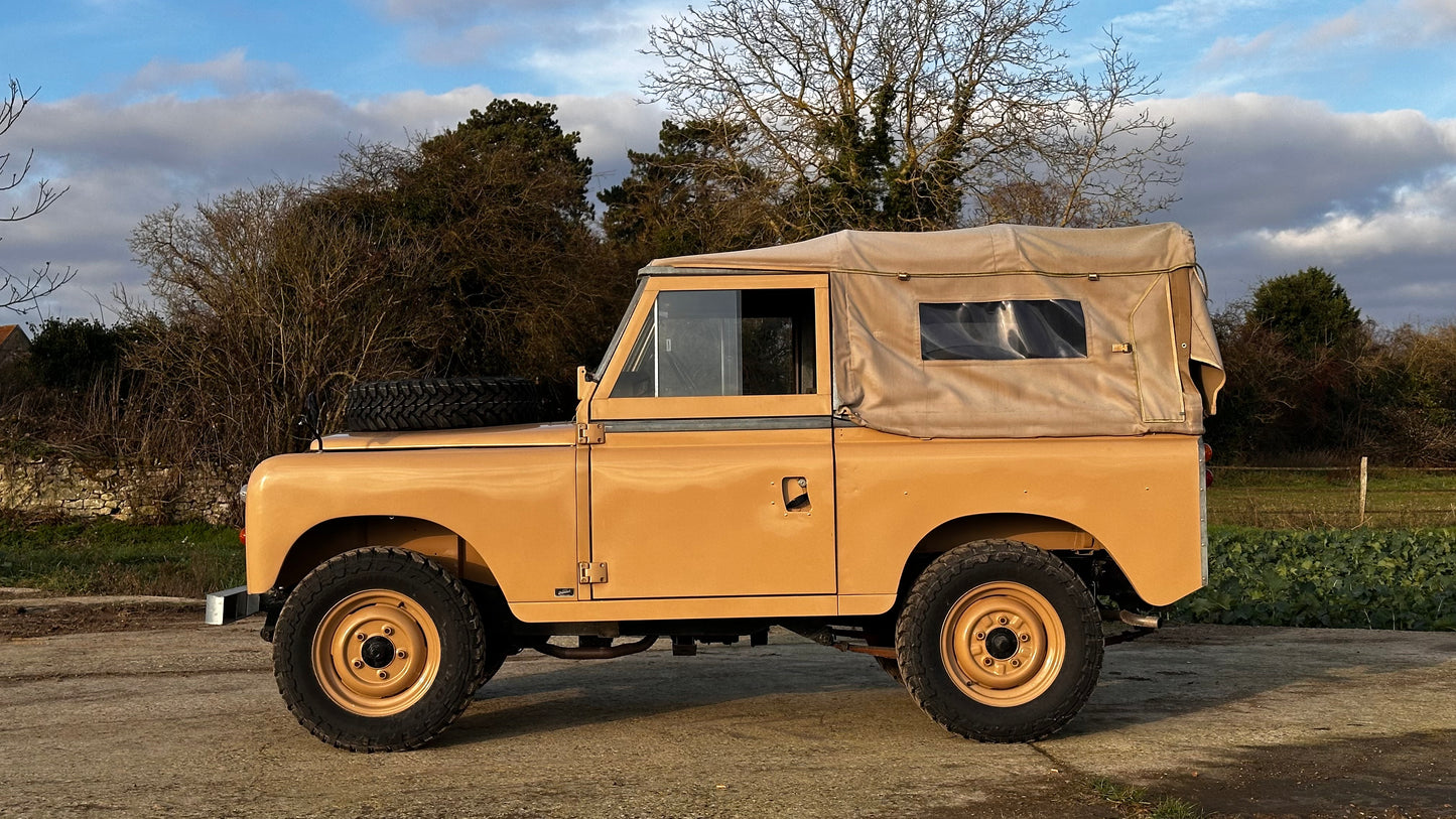 Land Rover Series III Station Wagon 88