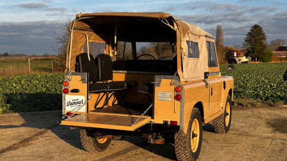 Land Rover Series III Station Wagon 88