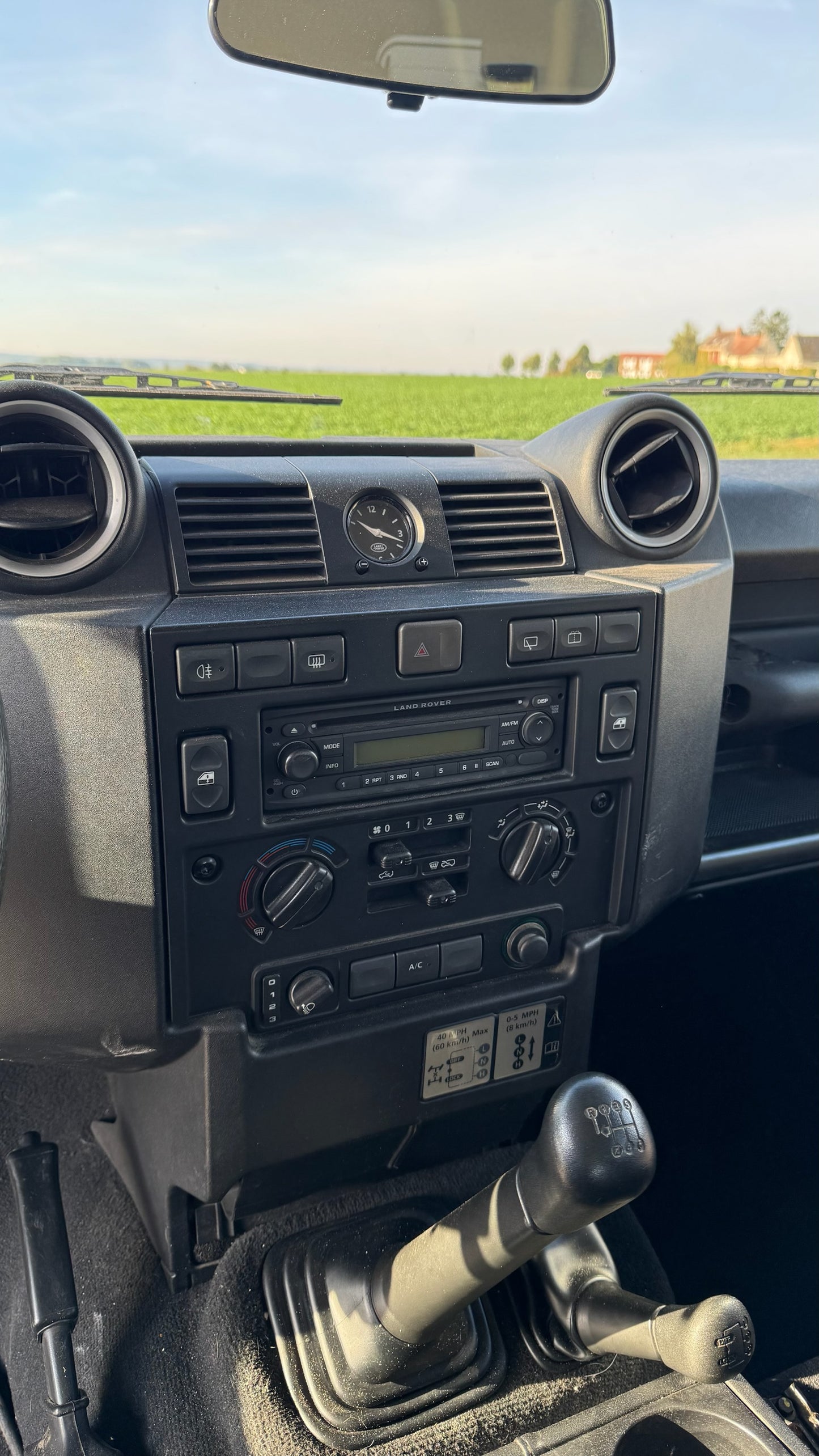 Land Rover Defender 90 TD4 SW