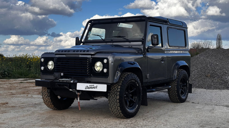 Land Rover Defender 90 S 2.4 TD4