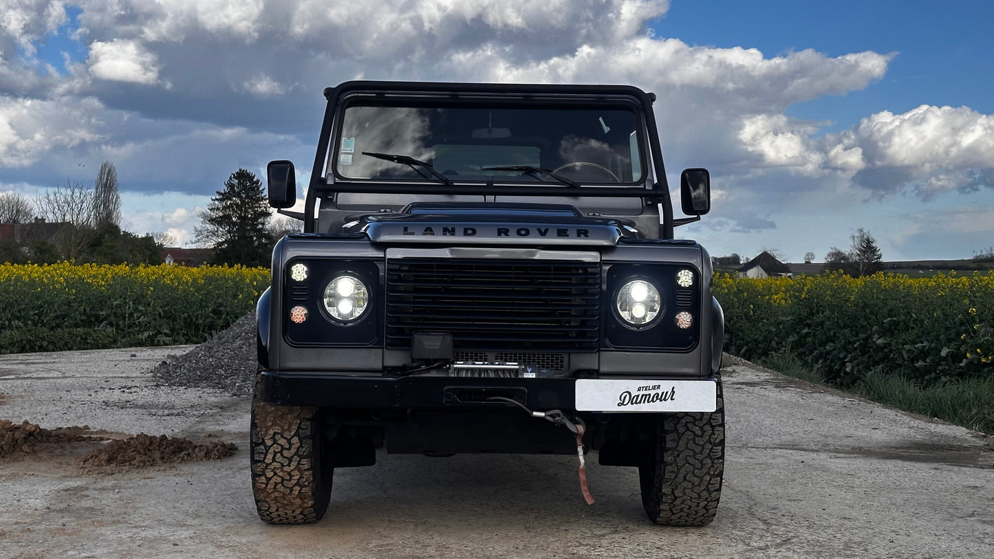 Land Rover Defender 90 S 2.4 TD4
