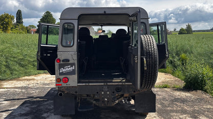 Land Rover Defender 110 S 2.4 TD4