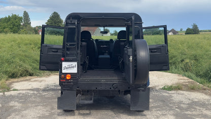 Land Rover Defender 90 SE 2.4 TD4