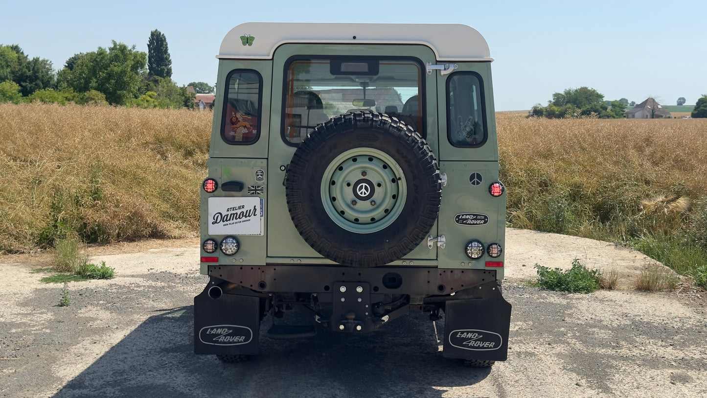 Land Rover Defender 110 2.2 TD4 Héritage Edition