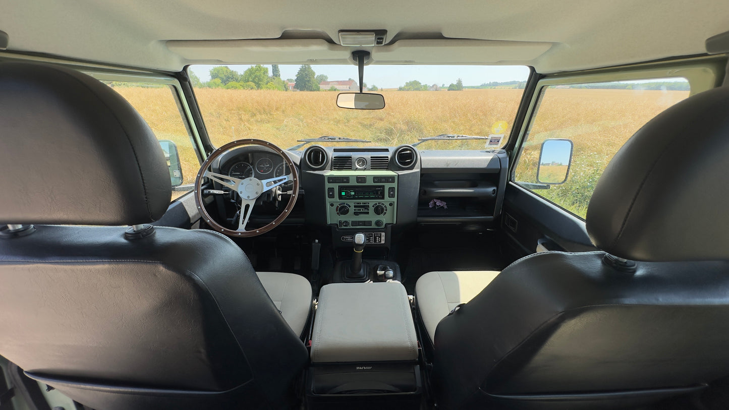 Land Rover Defender 110 2.2 TD4 Héritage Edition