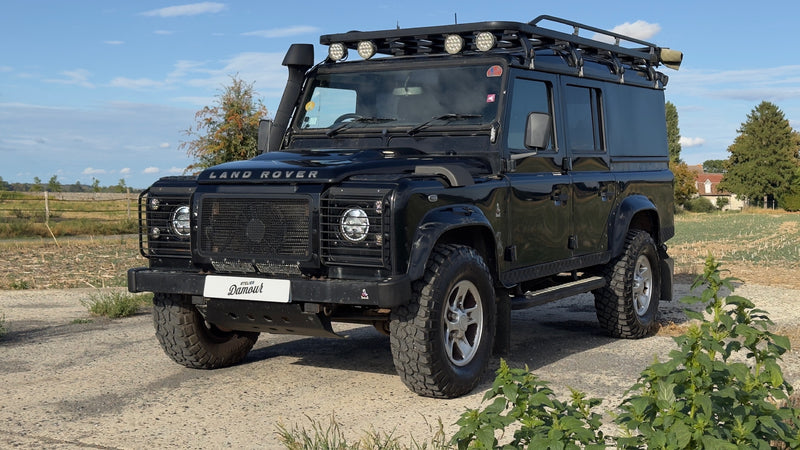 Land Rover Defender 110 SE 2.4 TD4 RHD