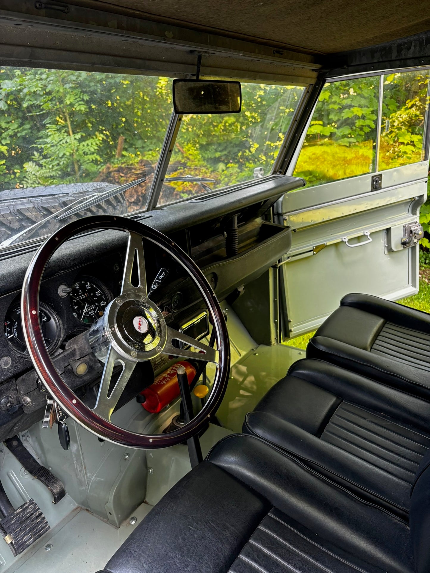 Land Rover Series 3 Station Wagon