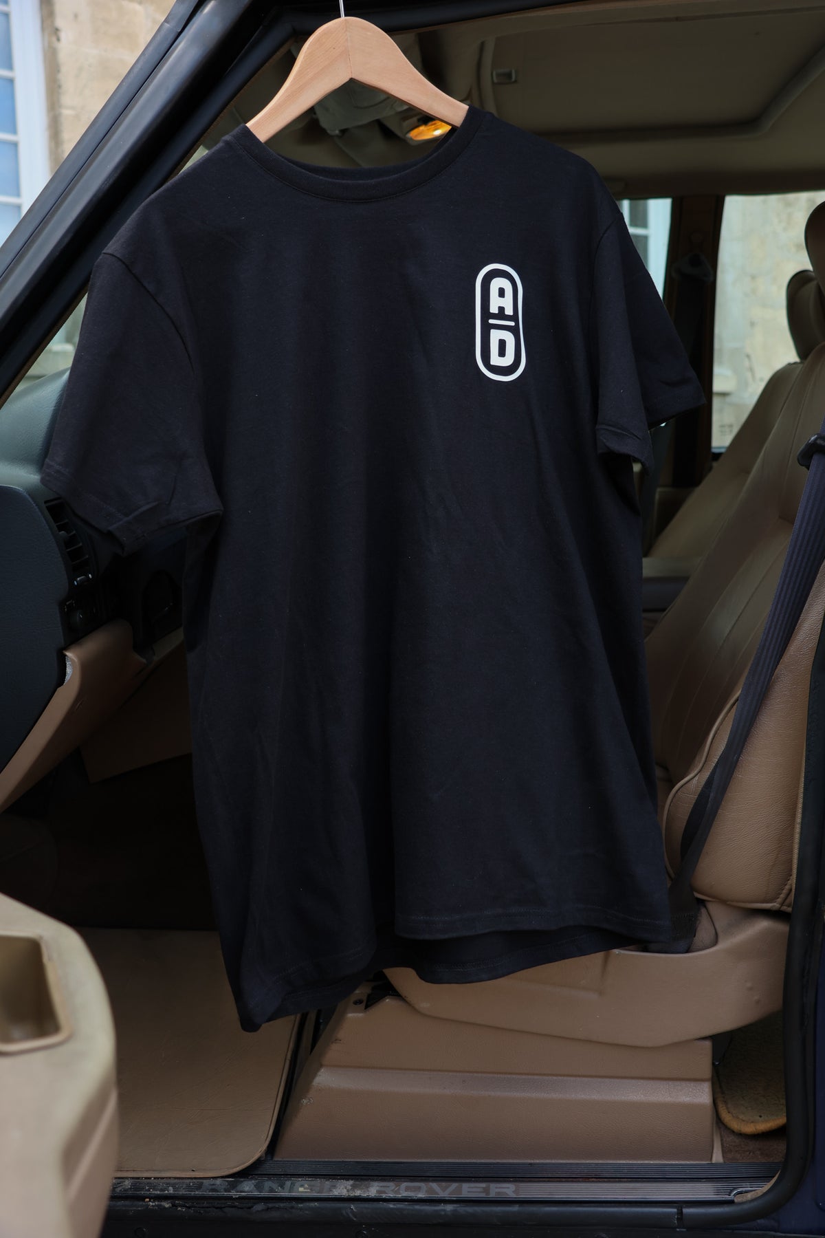 T-SHIRT ATELIER DAMOUR NOIR